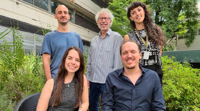 Ignacio Satorre, Alejandro Schinder, Natalia Soldi, Mariela Trinchero and Emilio Kropff, some of the researchers who participated in the research. Image credit: Fundación Instituto Leloir