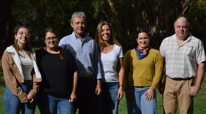 The research team: (from left to right) Eugenia Tanco, Malena Ferreyra Compagnucci, Martín Rumbo, Graciela Garrote, María Dolores Pendón and Sebastián Cavalitto. Photo: CONICET Photography/Rayelen Baridon.
