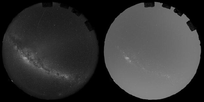 Esta imagen ilustra cómo la luz solar dispersada por los espejos espaciales de Reflect Orbital aumentaría el brillo general del cielo sobre el Very Large Telescope (VLT) de ESO. La imagen de la izquierda fue capturada con una cámara panorámica en una noche sin luna el 16 de mayo de 2026. El norte está arriba y el oeste a la derecha. Las cúpulas que albergan los cuatro telescopios de 8 metros del VLT se pueden ver en la parte superior derecha. La imagen de la derecha es una simulación que muestra cuánto más brillante sería el cielo con la constelación completa de 50.000 espejos de Reflect Orbital. Aunque los espejos no apuntan directamente al observatorio, difunden la luz lateralmente, la cual se dispersa aún más en la atmósfera. Como resultado, el cielo sería entre tres y cuatro veces más brillante. Crédito: ESO/O. Hainaut