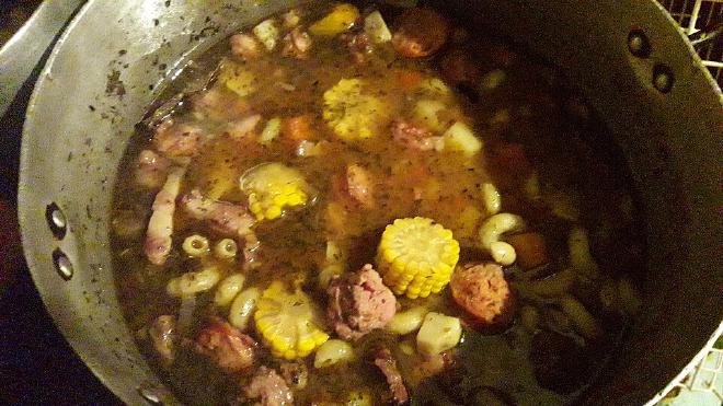 Carrero stew in a pot. Image credit: Diosverde from Wikimedia